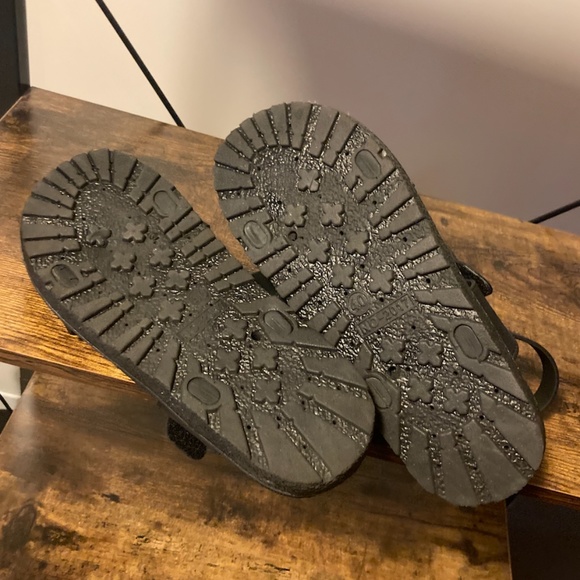 3/$10 SALE Black Sandals - Picture 4 of 6